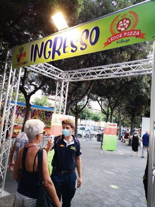 Lecce Pizza Village, partita la VI edizione. Oltre 40 pizzaioli e 11 forni a legna in piazza Mazzini - Corriere Salentino