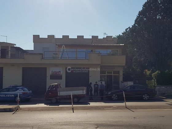 Sbarco all'alba a Porto Selvaggio: rintracciati a terra 77 migranti, 32 sono minori - Corriere Salentino