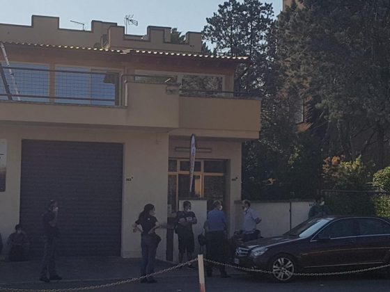 Sbarco all'alba a Porto Selvaggio: rintracciati a terra 77 migranti, 32 sono minori - Corriere Salentino