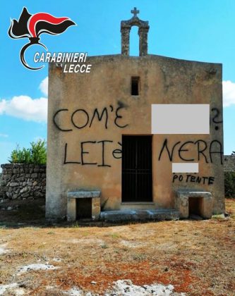 Sfregiano chiesa del XVI secolo con lo spray, denunciate due donne: si cercano i tre complici - Corriere Salentino