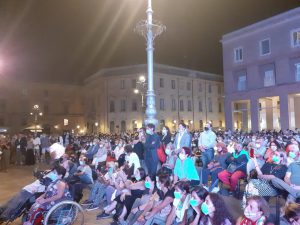 Il centrosinistra chiude la campagna elettorale in Piazza Sant’Oronzo. Boccia: “Non c’è una terza via: Emiliano o Salvini e Meloni” - Corriere Salentino