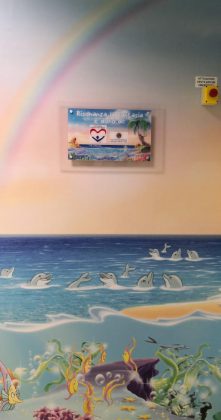 Una Risonanza Magnetica colorata per il Polo Oncologico di Lecce. Don Gianni Mattia: “Un ospedale a misura di bambino" - Corriere Salentino