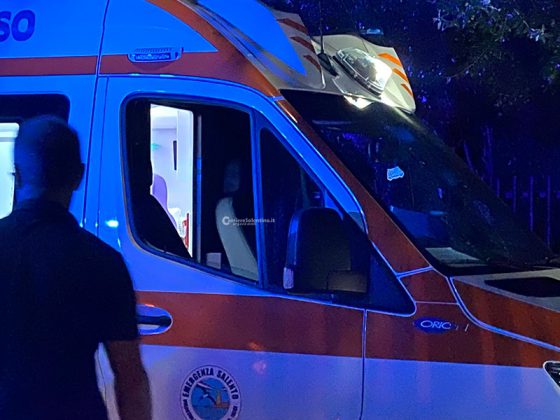 Lite sfocia nel sangue: una coppia muore accoltellata in condominio. E' caccia al killer - Corriere Salentino