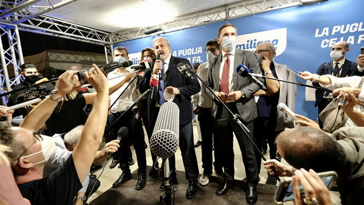 Emiliano bis: “In Puglia è ancora primavera! A Renzi non voglio dire niente”. Dolore Fitto nel centrodestra - Corriere Salentino