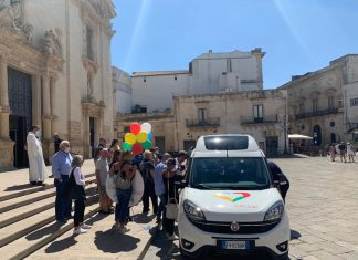 Aria di festa a Galatina per la consegna dell’auto di Cuore Amico a Filippo