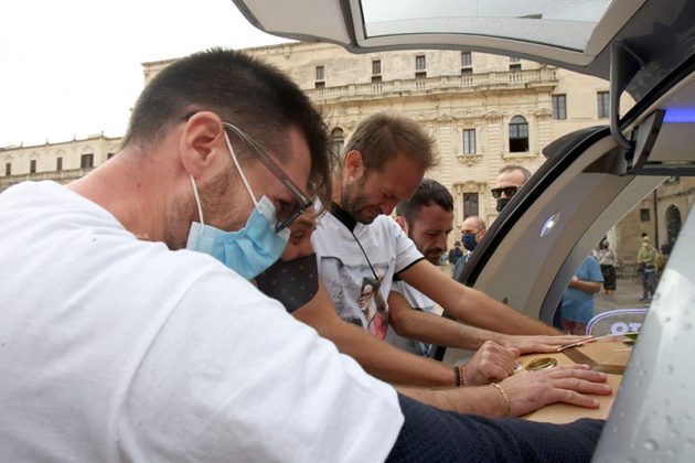 L'ultimo saluto a Daniele, Seccia: "Chiediamo a Dio ravvedimento per chi ha commesso questo atroce delitto, si costituisca" - Corriere Salentino