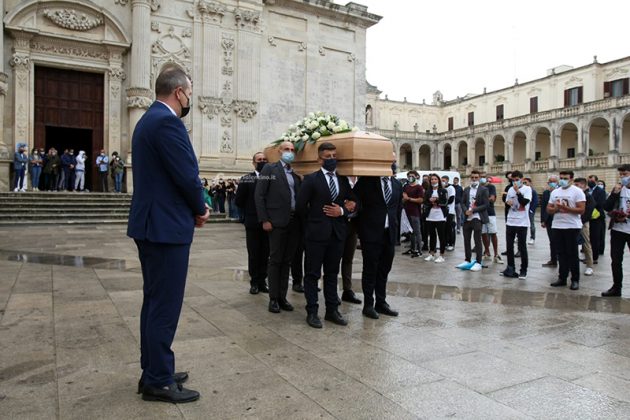 L'ultimo saluto a Daniele, Seccia: "Chiediamo a Dio ravvedimento per chi ha commesso questo atroce delitto, si costituisca" - Corriere Salentino