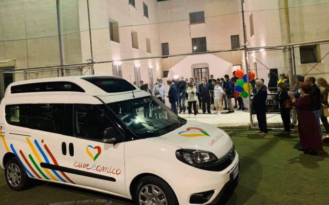 Tappa a Galatone per Cuore Amico: donata l'auto a Federica - Corriere Salentino