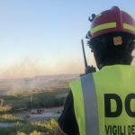 Fiamme sul litorale di Gallipoli, evacuate 20 famiglie da case e b&b: il fuoco distrugge 30 ettari - Corriere Salentino