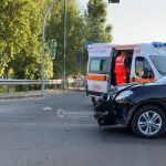 Violento schianto all'incrocio tra auto e moto, giovane centauro in ospedale con "codice rosso" - Corriere Salentino