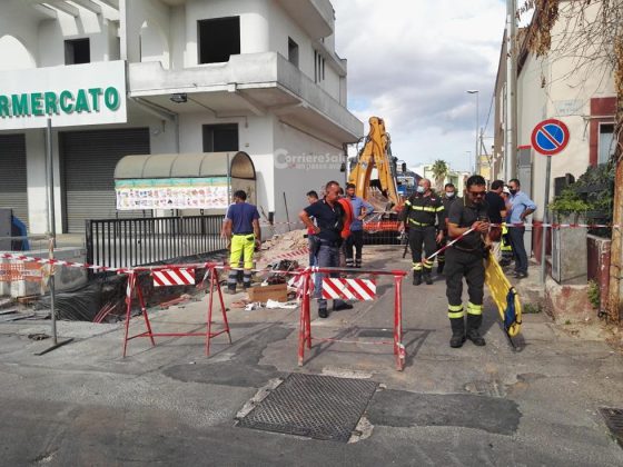A lavoro sulla rete elettrica: operaio 62enne resta folgorato da una scarica. Corsa in ospedale - Corriere Salentino