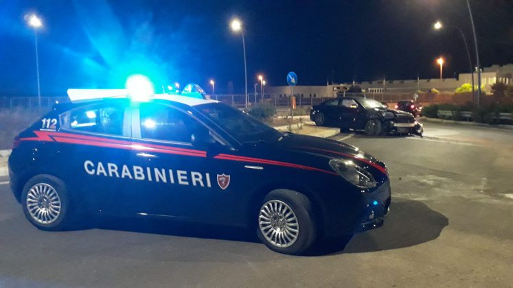Violento scontro all'altezza della rotatoria: due auto si tamponano. Tre feriti in ospedale - Corriere Salentino
