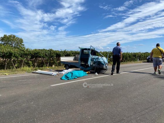Tremendo schianto con un furgone, 70enne viene sbalzato dall'Ape e muore: inutili i soccorsi - Corriere Salentino