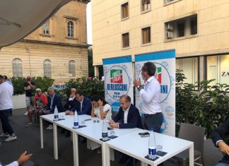 Tour di Ronzulli a Lecce con tutti i candidati di FI: “Le regionali pugliesi fondamentali sullo scacchiere romano”