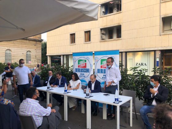 Tour di Ronzulli a Lecce con tutti i candidati di FI: “Le regionali pugliesi fondamentali sullo scacchiere romano” - Corriere Salentino