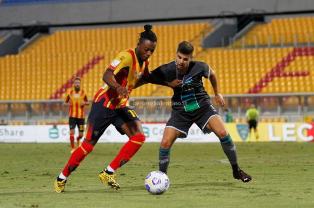 Coppa Italia: il Lecce batte la FeralpiSalò e passa il turno. Segnano Henderson e Dubickas - Corriere Salentino