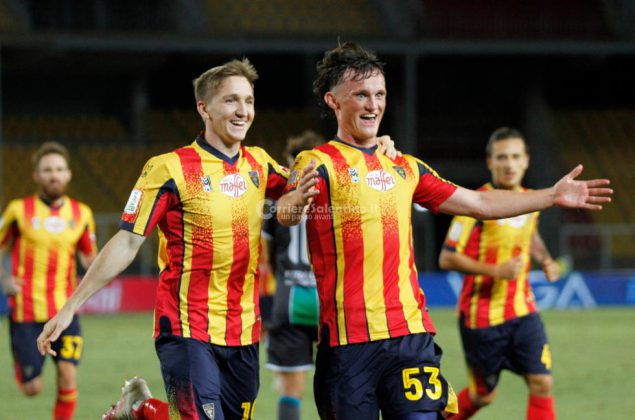 Coppa Italia: il Lecce batte la FeralpiSalò e passa il turno. Segnano Henderson e Dubickas - Corriere Salentino