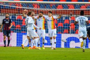 Giallorossi spreconi e finisce in pari. Cosenza-Lecce 1-1 - Corriere Salentino