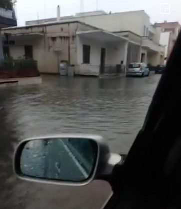 Pioggia torrenziale e vecchi problemi: allagate strade e cantine, salvati automobilisti intrappolati in auto - Corriere Salentino