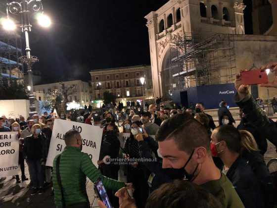 Anche a Lecce cresce la protesta nata sui social di commercianti, gestori di locali: tutti in piazza - Corriere Salentino