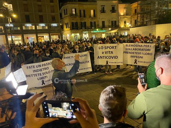 Anche a Lecce cresce la protesta nata sui social di commercianti, gestori di locali: tutti in piazza - Corriere Salentino