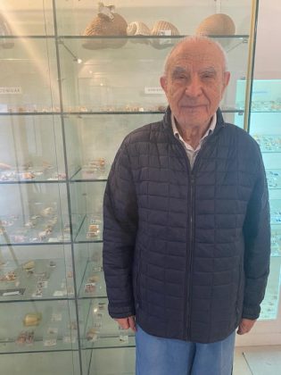 Conchiglie rare, docente in pensione dona la sua collezione al Comune di Nardò - Corriere Salentino