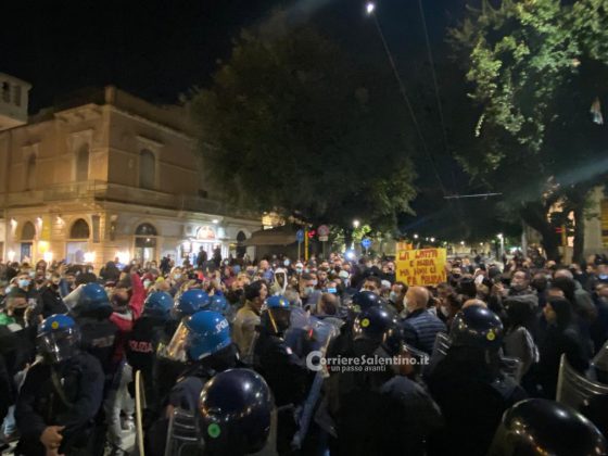 Anche a Lecce cresce la protesta nata sui social di commercianti, gestori di locali: tutti in piazza - Corriere Salentino