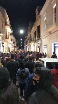 Anche a Lecce cresce la protesta nata sui social di commercianti, gestori di locali: tutti in piazza - Corriere Salentino