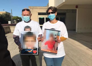La lotta di una madre per riavere suo figlio: “Chiedo ai giudici di restituirgli la serenità”