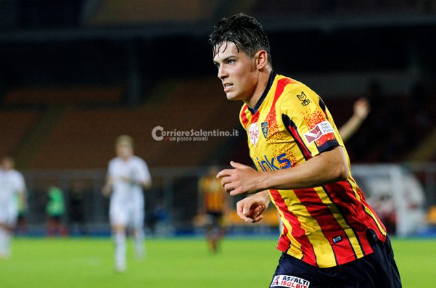 Il Lecce risorge nel secondo tempo e acciuffa un pari, con la Cremonese finisce 2-2 - Corriere Salentino