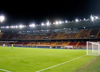 Elevato rischio di scontri tra tifosi di Lecce e Roma, vietata la trasferta nel Salento per i residenti nel Lazio