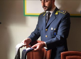 Calze false prodotte in Salento e vendute in tutta Italia: disposta dal GIP del Tribunale di Lecce l’archiviazione del procedimento