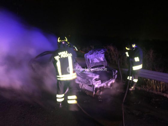 Auto a fuoco sulla statale, fumo invade corsia opposta: schianto tra furgone e Bmw - Corriere Salentino