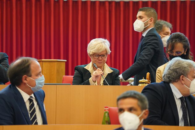 Puglia, M5S con la maggioranza Emiliano: Casili vicepresidente, Capone prima presidente donna - Corriere Salentino