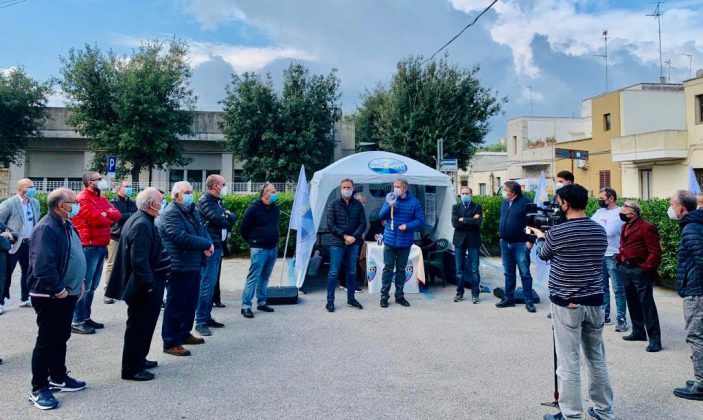 Il Movimento Regione Salento presidia l’ospedale di Galatina: “Vogliamo risposte” - Corriere Salentino