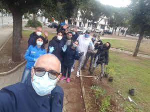 Surbo: l'amministrazione comunale celebra la Giornata dell'Albero promossa da Legambiente con una piantumazione - Corriere Salentino