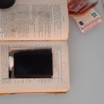 Nelle tasche involucri di cocaina e contanti, in casa altre dosi per lo spaccio: in arresto 41enne - Corriere Salentino