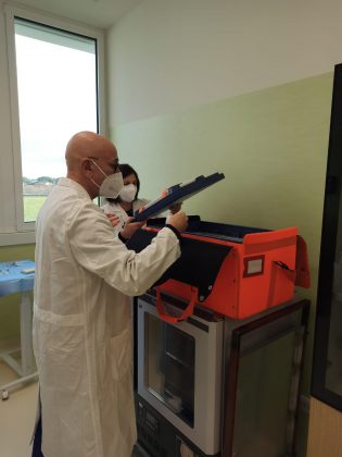 V-day, il giorno della svolta nella lotta al covid-19: ecco le immagini e le voci. Ora la vaccinazione di massa - Corriere Salentino