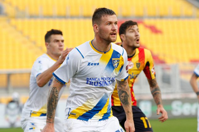 Lecce-Frosinone 2-2, beffa nei minuti finali per i giallorossi - Corriere Salentino