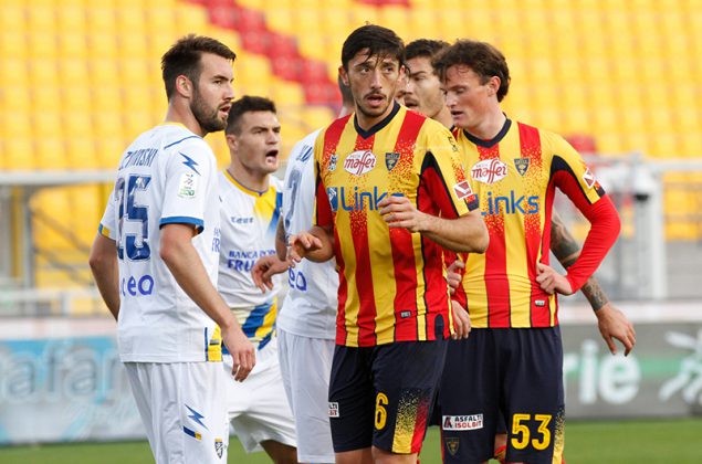 Lecce-Frosinone 2-2, beffa nei minuti finali per i giallorossi - Corriere Salentino