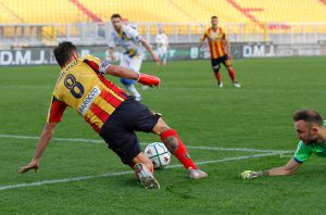 Lecce-Frosinone 2-2, beffa nei minuti finali per i giallorossi - Corriere Salentino