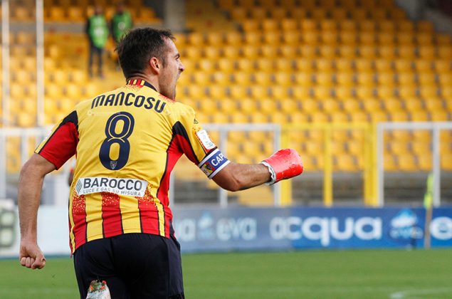 Lecce-Frosinone 2-2, beffa nei minuti finali per i giallorossi - Corriere Salentino