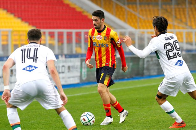 Pareggio tra Lecce e Venezia, ai giallorossi sfugge il bottino pieno - Corriere Salentino