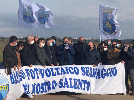 Mobilitazione contro il fotovoltaico sui terreni agricoli. Pagliaro e Gabellone : “Chiederemo audizione in Regione” - Corriere Salentino