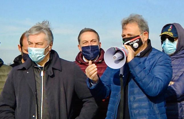 Mobilitazione contro il fotovoltaico sui terreni agricoli. Pagliaro e Gabellone : “Chiederemo audizione in Regione” - Corriere Salentino