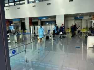 Arrivi da Gran Bretagna, Lopalco: “Al via ai tamponi negli aeroporti di Brindisi e Bari. Ad oggi nessun nuovo caso positivo” - Corriere Salentino