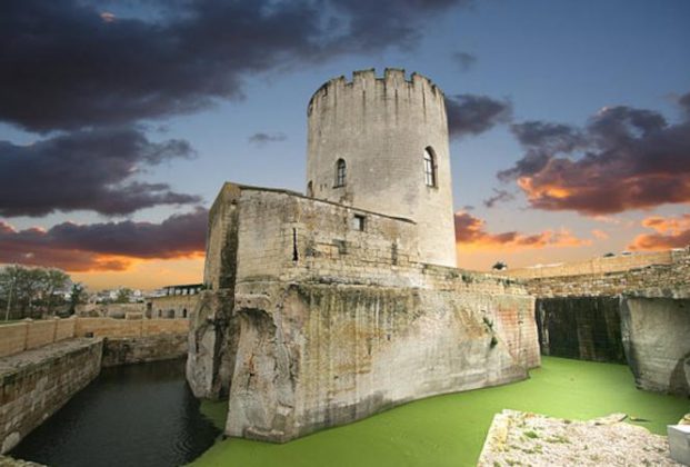 Fortezze di Puglia: Le Torri di Belloluogo e del Parco a Lecce - Corriere Salentino