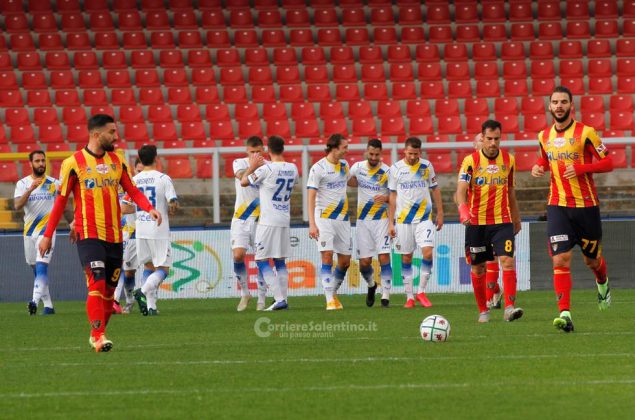 Lecce-Frosinone 2-2, beffa nei minuti finali per i giallorossi - Corriere Salentino