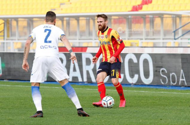 Lecce-Frosinone 2-2, beffa nei minuti finali per i giallorossi - Corriere Salentino