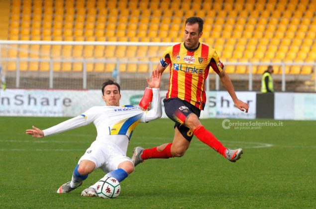 Lecce-Frosinone 2-2, beffa nei minuti finali per i giallorossi - Corriere Salentino